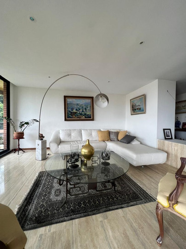 Lujoso Y Confortable Apartamento