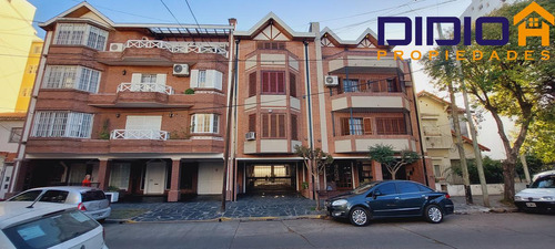 Departamento De 3 Amb.en Venta- Adrogue Centro- Cochera Y Baulera-toma Propiedad Menor Valor!