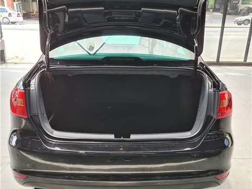 Volkswagen Jetta 2.0 Tsi Highline 200cv Gasolina 4p Tiptroni