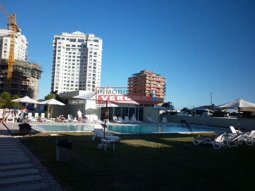 Imagen 27 de 30 de 1era Linea A Playa Mansa - Torre De Categoria