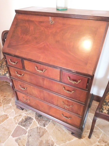 Escritorio De Madera Estilo Clásico. Buro Colonial Vintage.