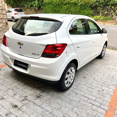 Chevrolet Onix 1.4 MPFI LT 8V FLEX 4P MANUAL