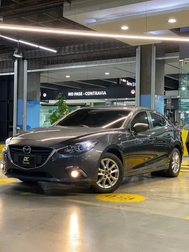 Mazda 3 2.0 Touring Mt
