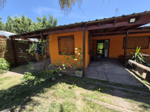Venta Unico Terreno 26 X 37,5 C/ Casa 3 Amb