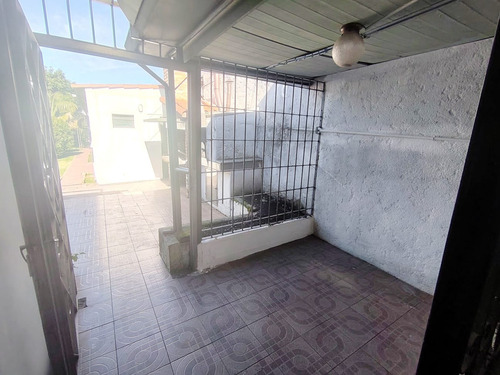 Apta Banco/3 Dormitorios/barbacoa/gge/carrasco Norte