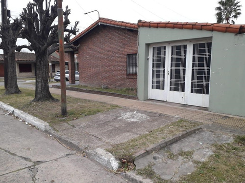 Casa  En Venta Ubicado En Quilmes Oeste, Quilmes, G.b.a. Zona Sur