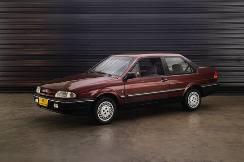 Imagem 1 de 10 de 1991 Ford Versailles Ghia 2.0 Duas Portas