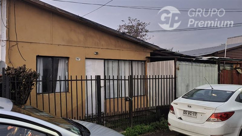 Casa En Venta De 2 Dorm. En Chillán