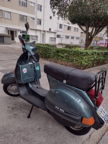 Imagem 1 de 6 de Piaggio Vespa
