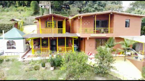 Imagen 1 de 30 de Casa Finca, Vereda San José, Guarne Antioquia, 550m2 Y 160m2 Construidos, Vendo Directamente.