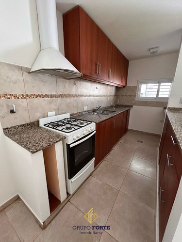 Duplex En Venta, Barrio Nuevo Urca