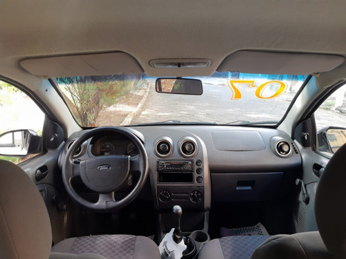 Imagem 5 de 7 de Ford Fiesta