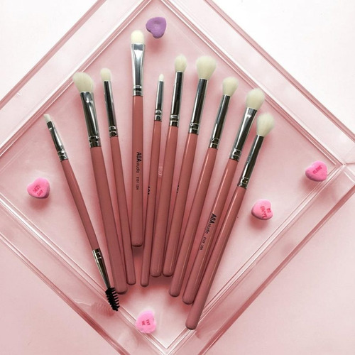 Imagen 3 de 5 de Aoa 10pc All About Eyes Set De Brochas Para Ojos B-makeup