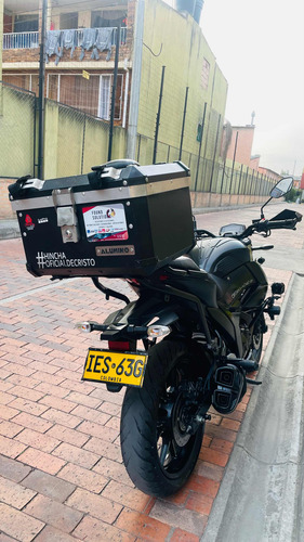 Suzuki Gixxer 250 2023 Full Negro Mate