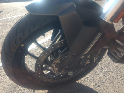 Bajaj Dominar