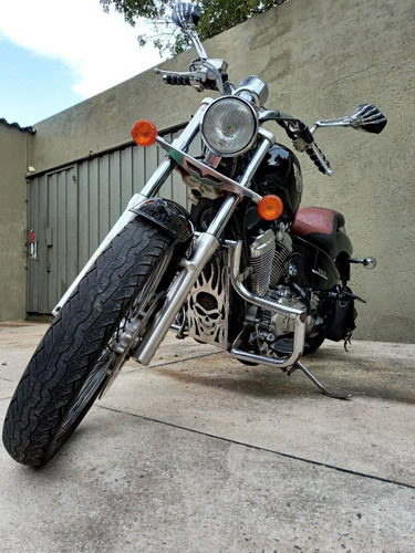 Imagem 2 de 11 de Honda Shadow 600 2001 - The Classic