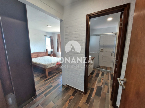 Casa En Venta A Estrenar En Punta Colorada, Piriápolis. Con Piscina, A 250 Metros De La Playa.