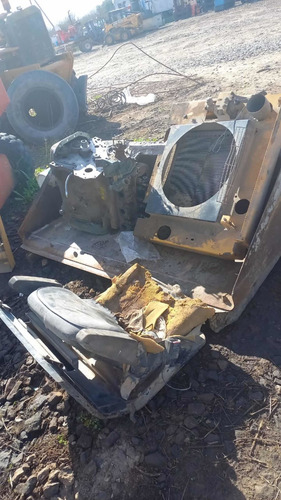 Minicargadora John Deere 8875 Desarmada Motor Y Bomba