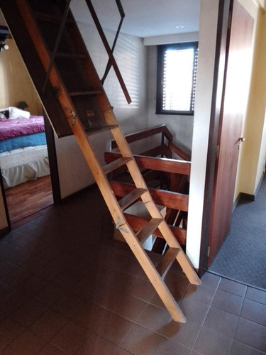 Imagen 25 de 30 de Casa 2 Plantas. Parque Avellaneda, Fernandez 1600. 250 M2