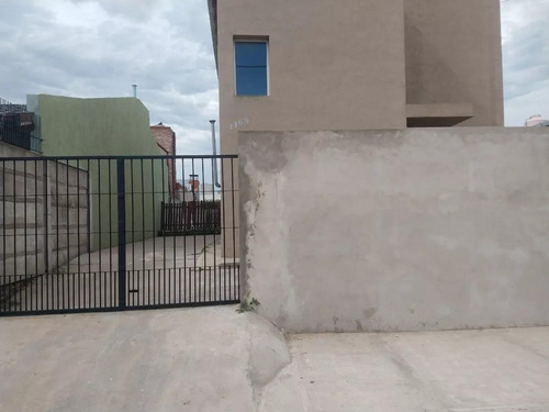 Casa En Venta - 3 Dormitorios 2 Baños - 400mts2 - Tandil