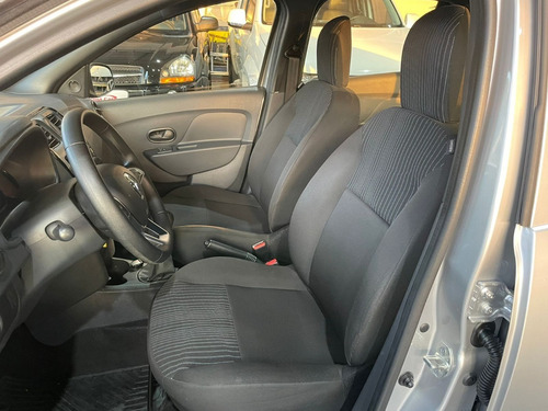 Imagem 13 de 15 de Carro Renault Logan Oportunidade De Financiamento