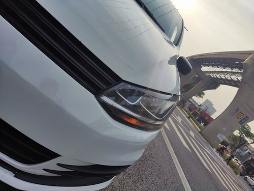 Volkswagen Fox 1.0 MI TRENDLINE 8V FLEX 4P MANUAL