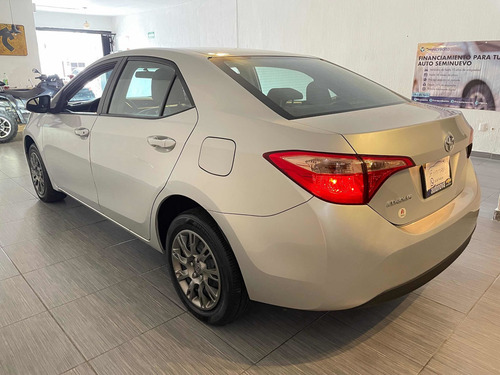 Imagen 2 de 12 de Toyota Corolla 2018 1.8 Base Cvt