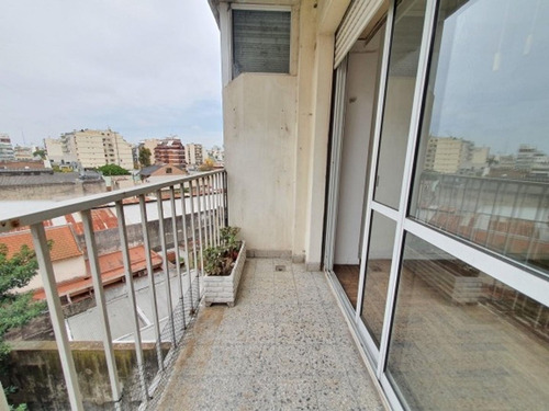 Departamento De 2 Ambientes Con Balcón Y Vista Abierta