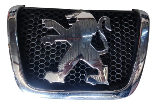 Emblema Parrilla Peugeot Partner 2007-2012 Usado 