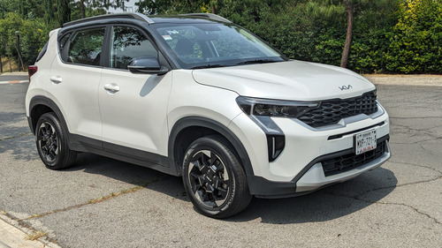 Kia Sonet 1.5 Ex At