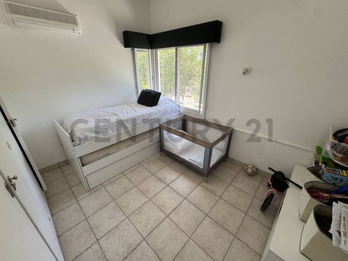 Venta Departamento 3 Ambientes Con Cochera En Village Hacoaj, Club De Campo Hacoaj