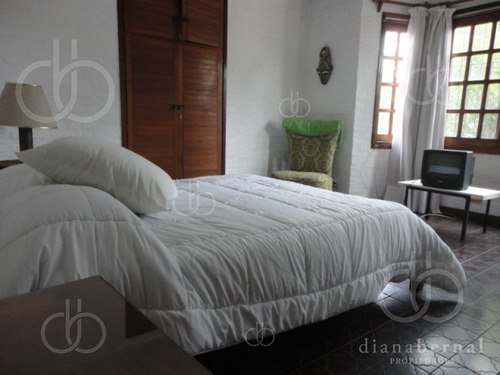 Punta Del Este, Pinares, Casa De 5 Dormitorios Y Piscina*- Ref: 42155