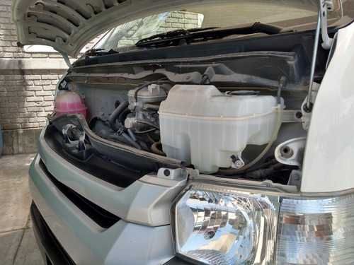 Imagen 13 de 15 de Toyota Hiace 2017 Pasajeros Motor 2.7