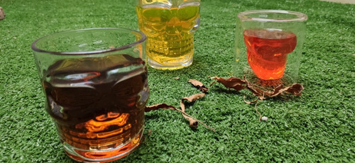 Imagem 7 de 8 de Kit Caneca De Chopp, Copo De Vidro E Copo Parede Dupla