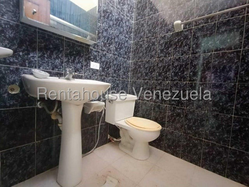 Vendo Casa En Urbanización El Castaño, Código 25-7117 Cm Leer Descripción