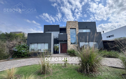 Casa En Venta 6 Ambientes Al Lago Con Pileta Y Muelle - Zona Norte Escobar El Cantón