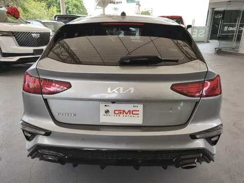 Kia Forte 2.0 Hb Ex Mt