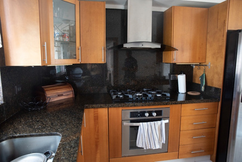 Penthouse De 3 Niveles En Naco A Pocos Minutos De La Av. 27