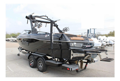 Lancha Malibu 23lsv