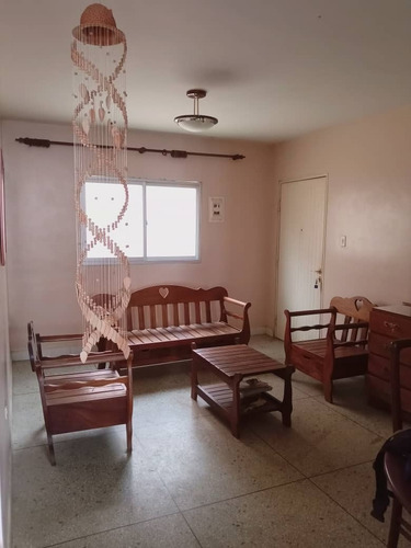 Amplio E Iluminado Apartamento En El Junquito Yq