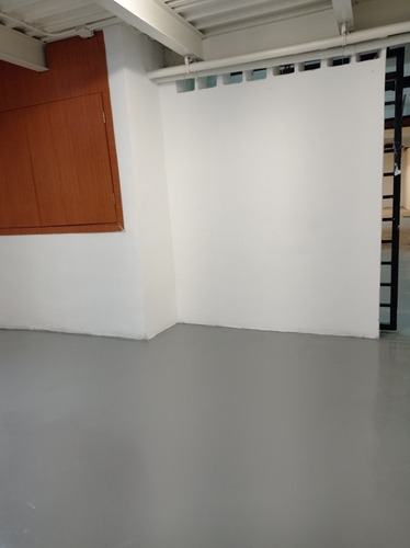 Imagen 10 de 13 de Alquiler De Depósito Y Oficina 200m2 Colinas De Bello Monte