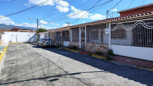 Casa Con Bella Decoracion En Turmero, Valle Lindo. Ljsa 24-11820