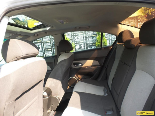 Imagen 16 de 25 de Chevrolet Cruze