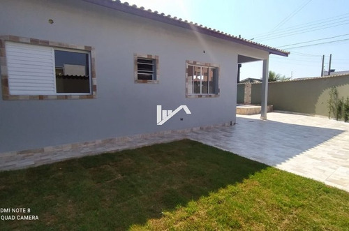 Imagem 3 de 14 de Casa Nova Com Piscina , De Esquina No Cibratel1 Rua Paviment