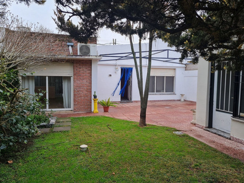 Casa En Venta La Plata