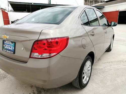 Imagen 5 de 15 de Chevrolet Aveo 2022 4p Lt L4/1.5 Man.