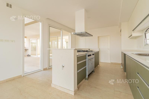 Imagen 24 de 30 de Casa En Venta En Barrio El Canton - Maroto Propiedades