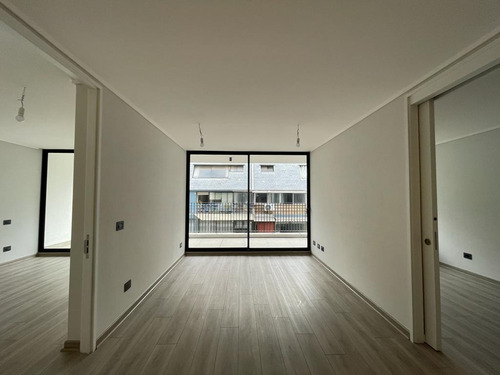 Arriendo Depto 2d 2b, Con Terraza Y Gran Conectividad