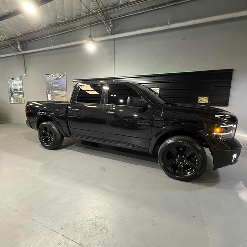 RAM 1500 5.7 Laramie Atx V8