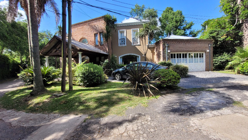 Chalet De Categoria En Alquiler (barrio Privado El Jahuel)